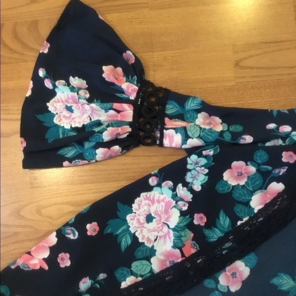 MISS Chievous Kimono size small NWT - Picture 2 of 6